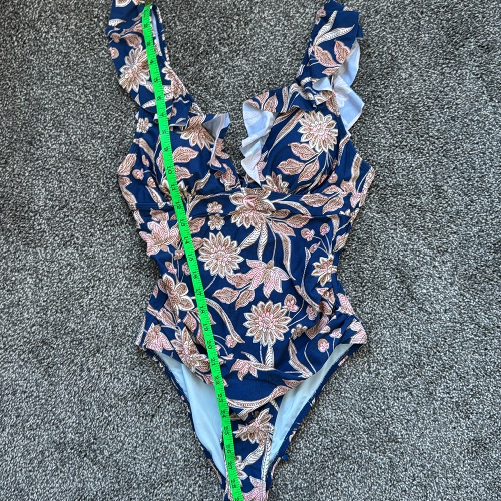 Cupshe Floral Women’s One-piece V-neckline and Ruched Detailing Size Medium - Picture 8 of 9